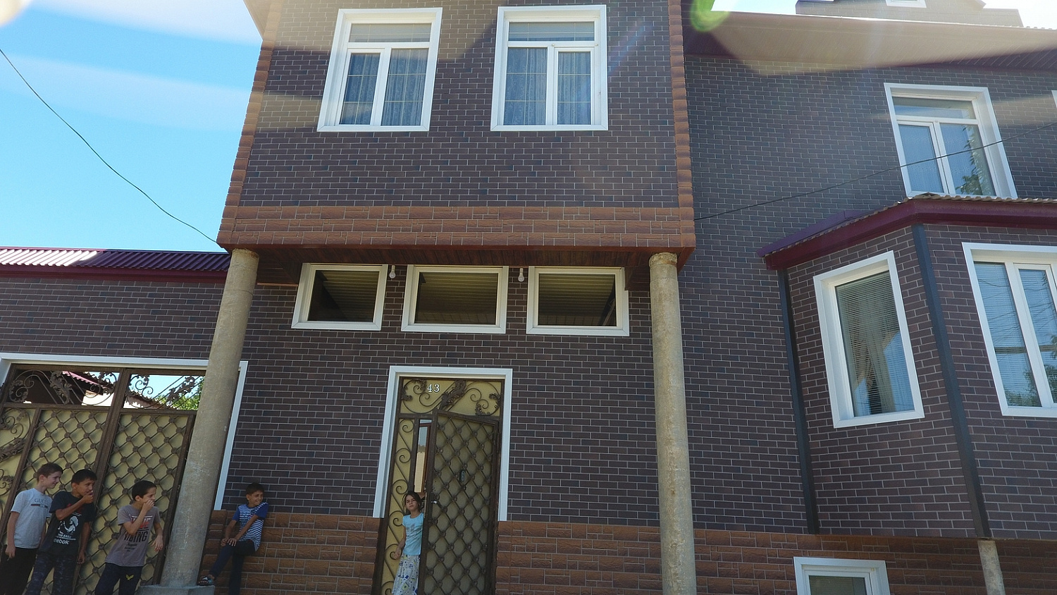 Угол для фасадных панелей Docke Berg, коричневый
